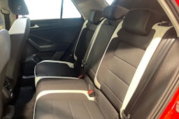 punainen Volkswagen T-Roc 2021 kuva 10.