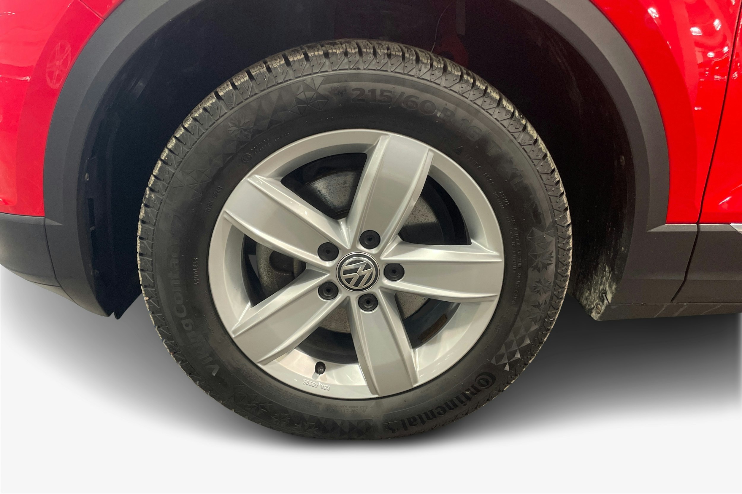 punainen Volkswagen T-Roc 2021 kuva 11.