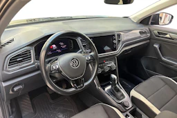 harmaa Volkswagen T-Roc 2021 kuva 8.