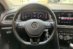 harmaa Volkswagen T-Roc 2021 kuva 19.