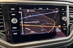 Musta Volkswagen T-Roc 2021 kuva 14.