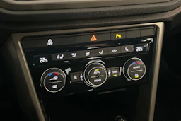 met. sininen Volkswagen T-Roc 2021 kuva 13.