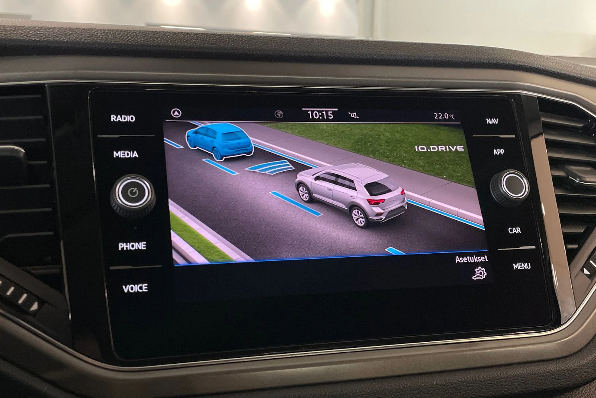 met. sininen Volkswagen T-Roc 2021 kuva 16.