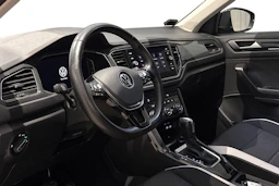 musta Volkswagen T-Roc 2021 kuva 9.