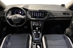 musta Volkswagen T-Roc 2021 kuva 10.