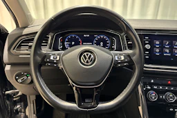 musta Volkswagen T-Roc 2021 kuva 19.