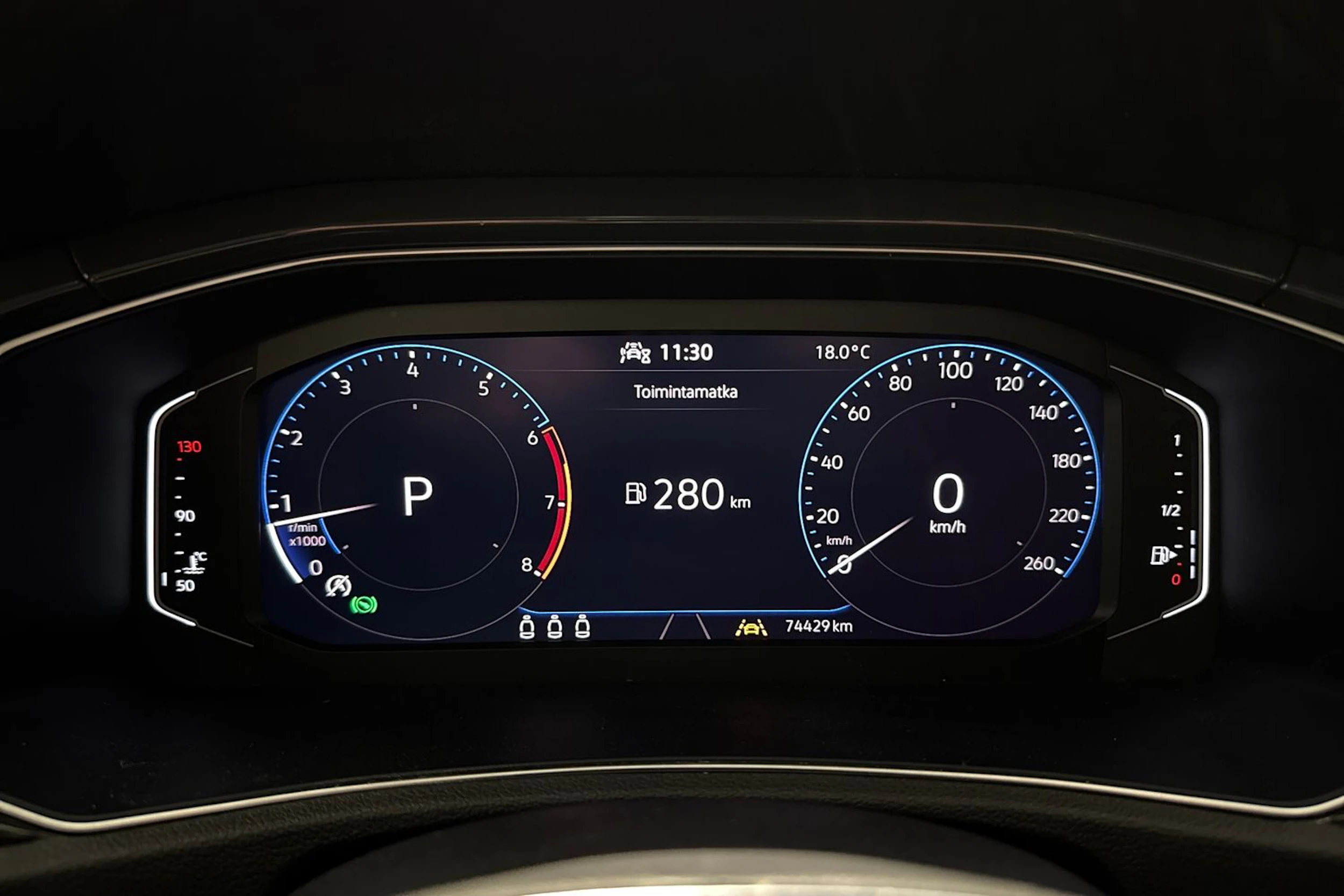 musta Volkswagen T-Roc 2021 kuva 20.