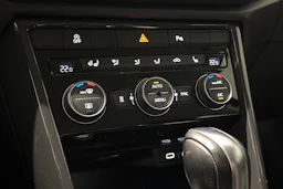 musta Volkswagen T-Roc 2021 kuva 32.