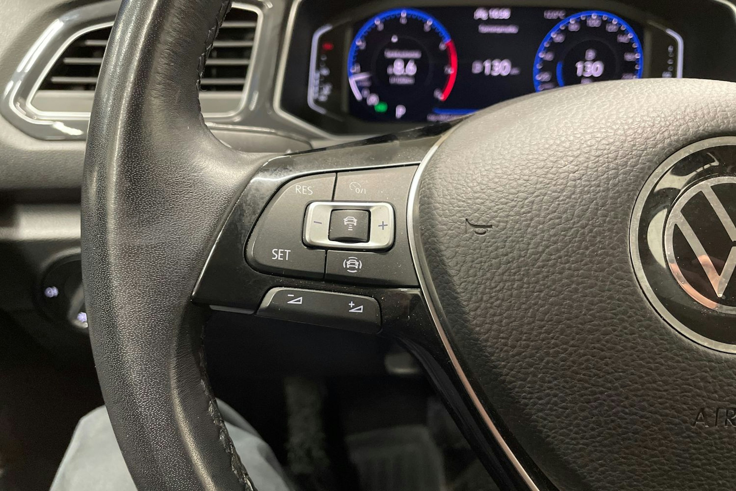 met. sininen Volkswagen T-Roc 2021 kuva 24.