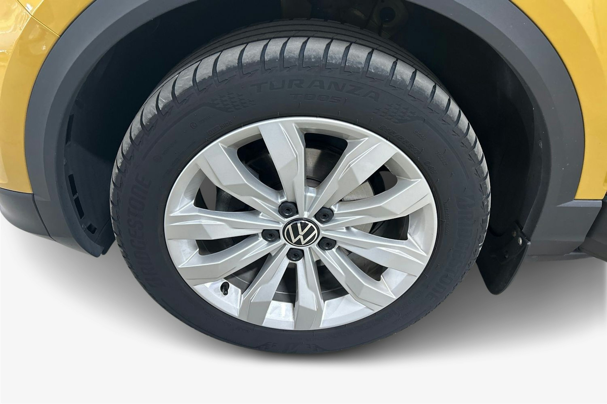 keltainen Volkswagen T-Roc 2021 kuva 14.