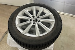 keltainen Volkswagen T-Roc 2021 kuva 16.