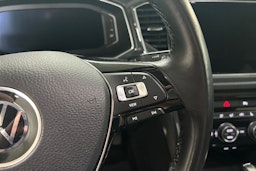 keltainen Volkswagen T-Roc 2021 kuva 19.