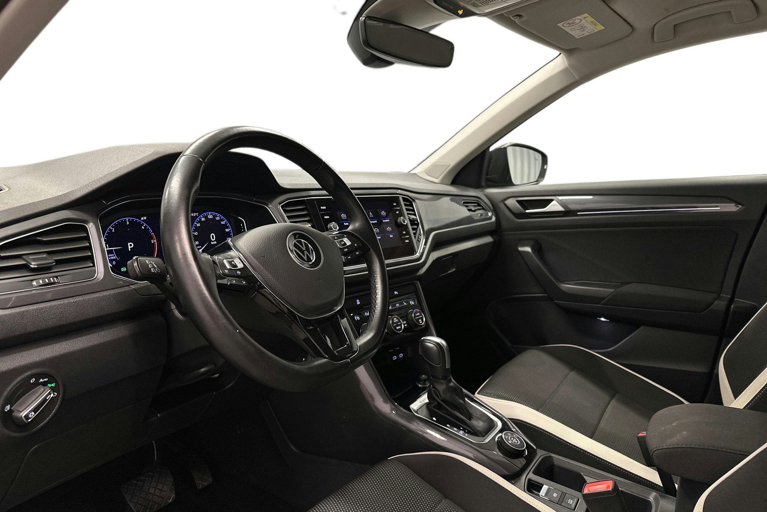 harmaa Volkswagen T-Roc 2021 kuva 7.