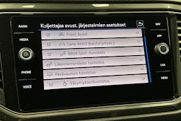 harmaa Volkswagen T-Roc 2021 kuva 22.