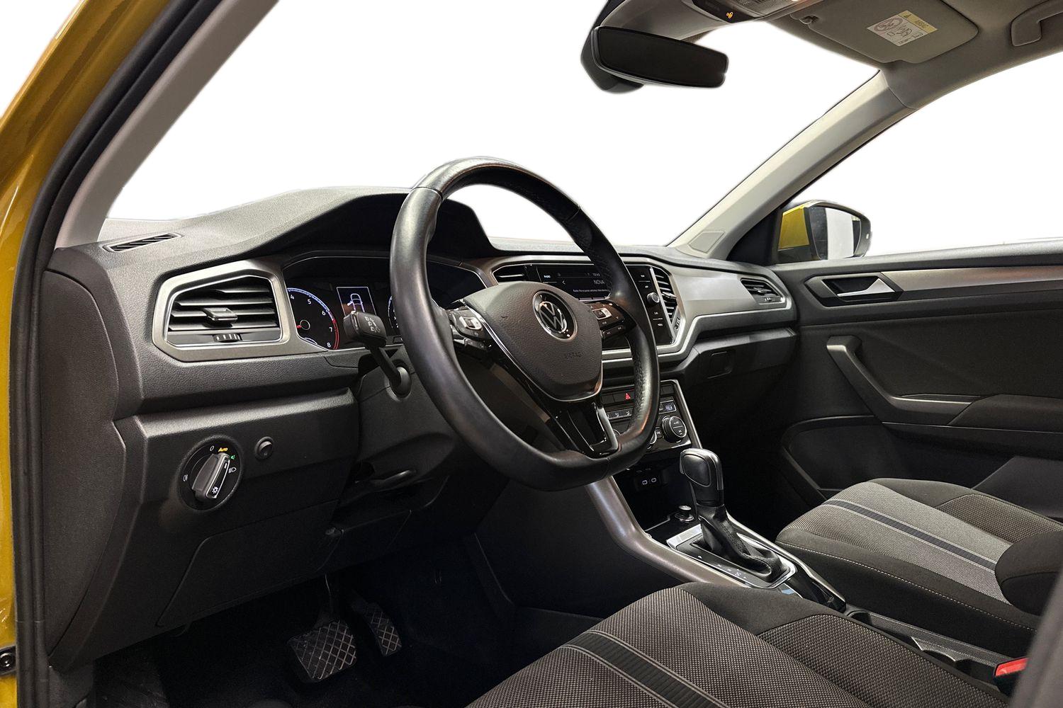 Volkswagen T-Roc 2021, photo 6/26