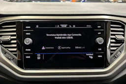 keltainen Volkswagen T-Roc 2021 kuva 15.