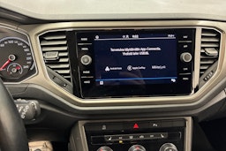 Musta Volkswagen T-Roc 2021 kuva 16.