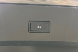 harmaa Volkswagen T-Roc 2021 kuva 17.