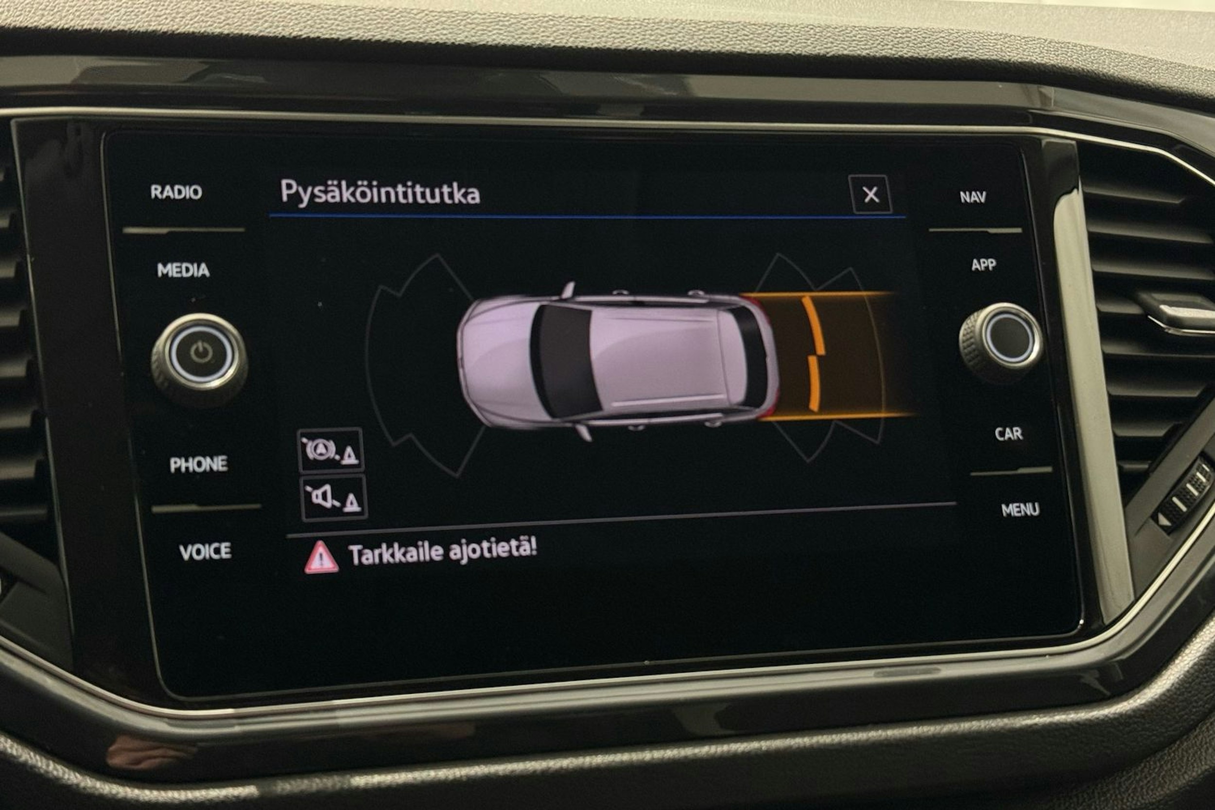 harmaa Volkswagen T-Roc 2021 kuva 22.