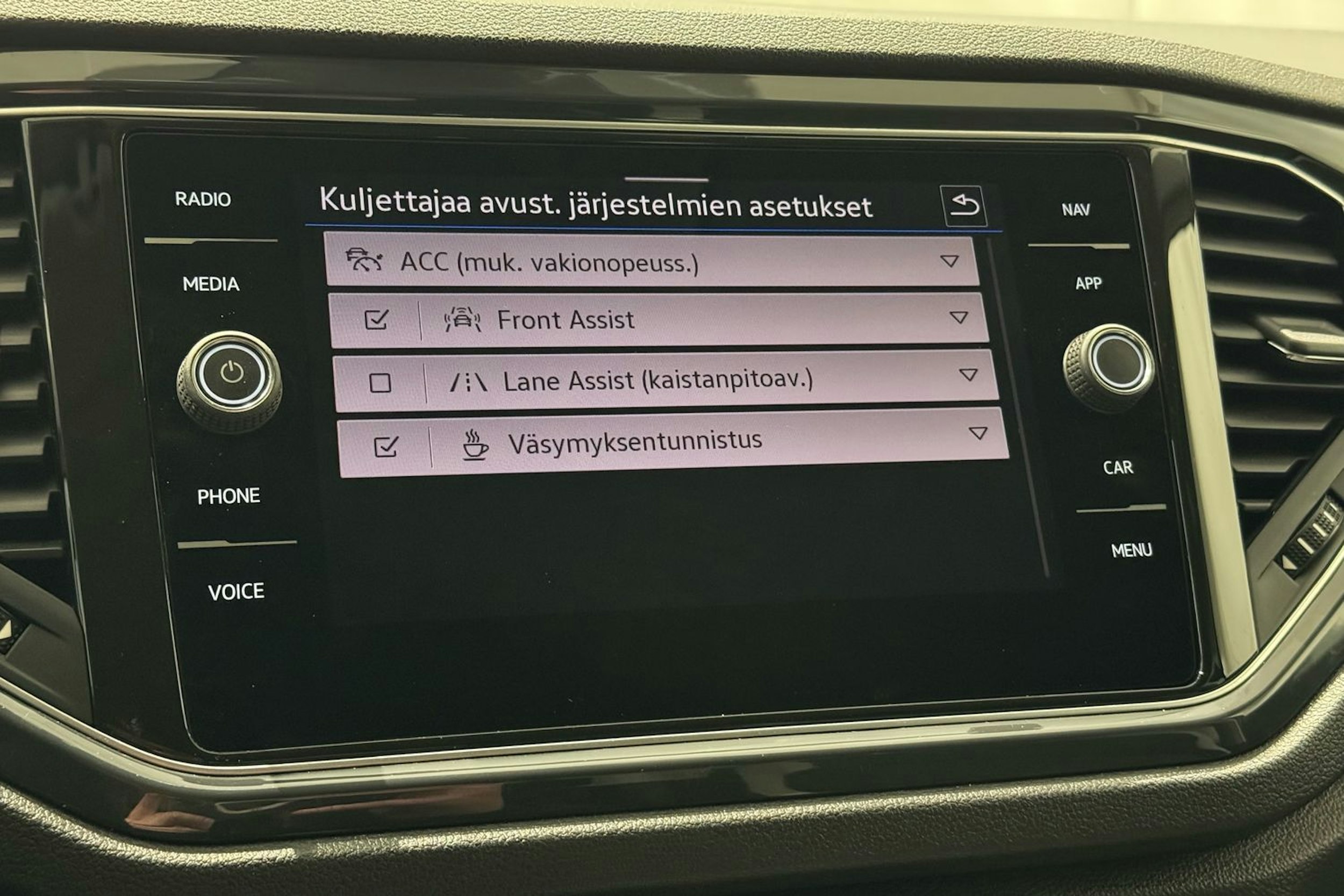 harmaa Volkswagen T-Roc 2021 kuva 26.