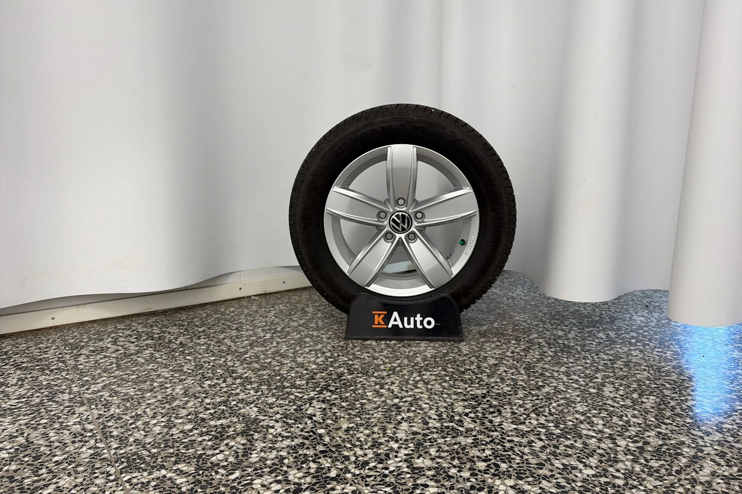 met. harmaa Volkswagen T-Roc 2021 kuva 10.