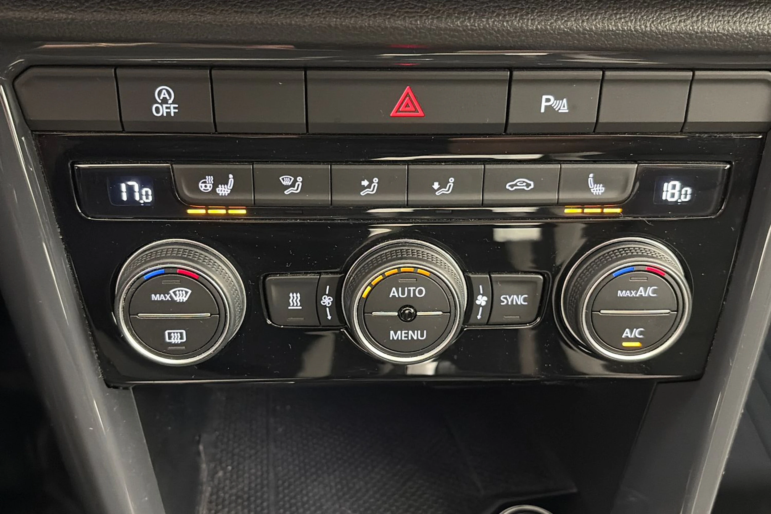 met. harmaa Volkswagen T-Roc 2021 kuva 23.