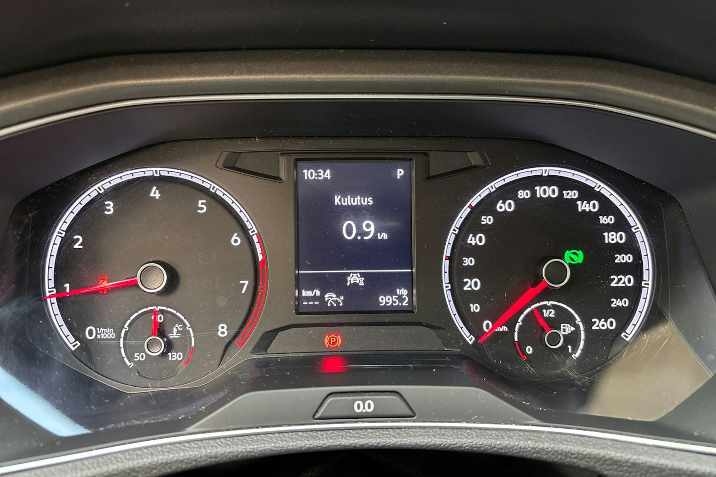 punainen Volkswagen T-Roc 2021 kuva 18.