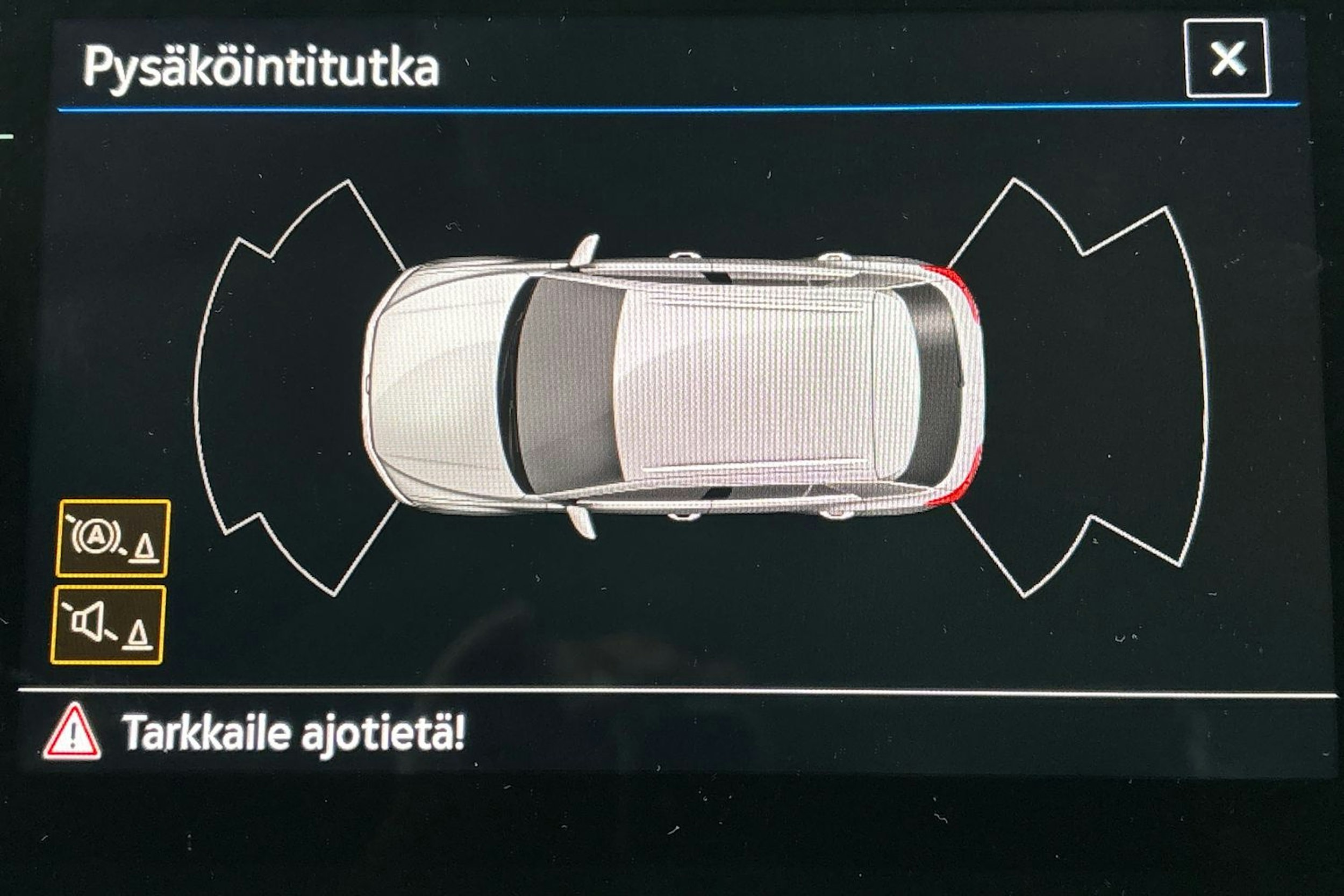 punainen Volkswagen T-Roc 2021 kuva 22.
