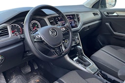met. musta Volkswagen T-Roc 2021 kuva 3.