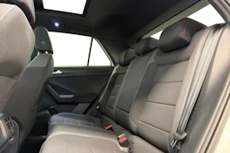 Valkoinen Volkswagen T-Roc 2021 kuva 8.