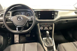 sininen Volkswagen T-Roc 2021 kuva 9.