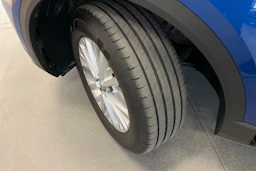 sininen Volkswagen T-Roc 2021 kuva 13.
