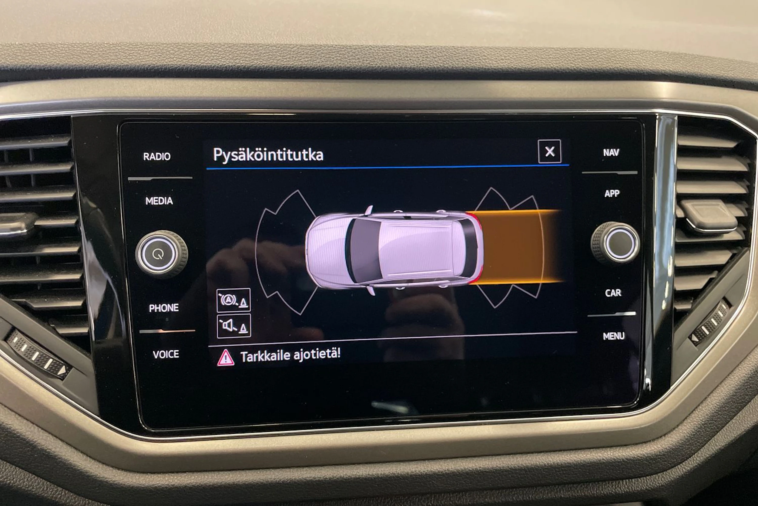 sininen Volkswagen T-Roc 2021 kuva 15.