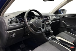 sininen Volkswagen T-Roc 2021 kuva 7.