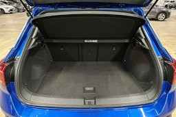 sininen Volkswagen T-Roc 2021 kuva 26.