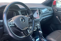 punainen Volkswagen T-Roc 2021 kuva 3.