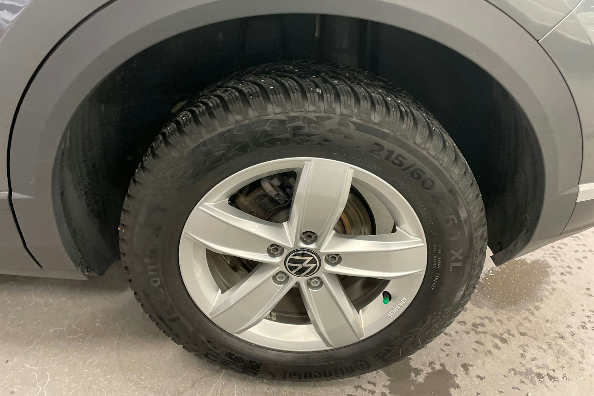 harmaa Volkswagen T-Roc 2021 kuva 13.