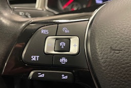 harmaa Volkswagen T-Roc 2021 kuva 23.