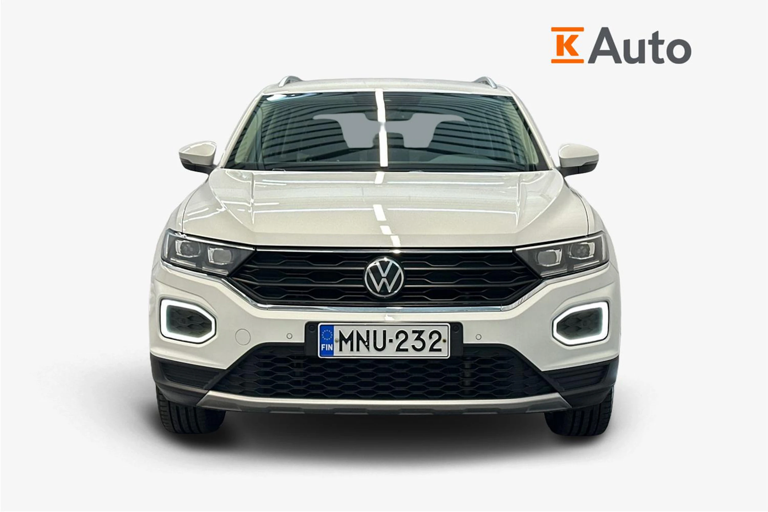 valkoinen Volkswagen T-Roc 2021 kuva 4.