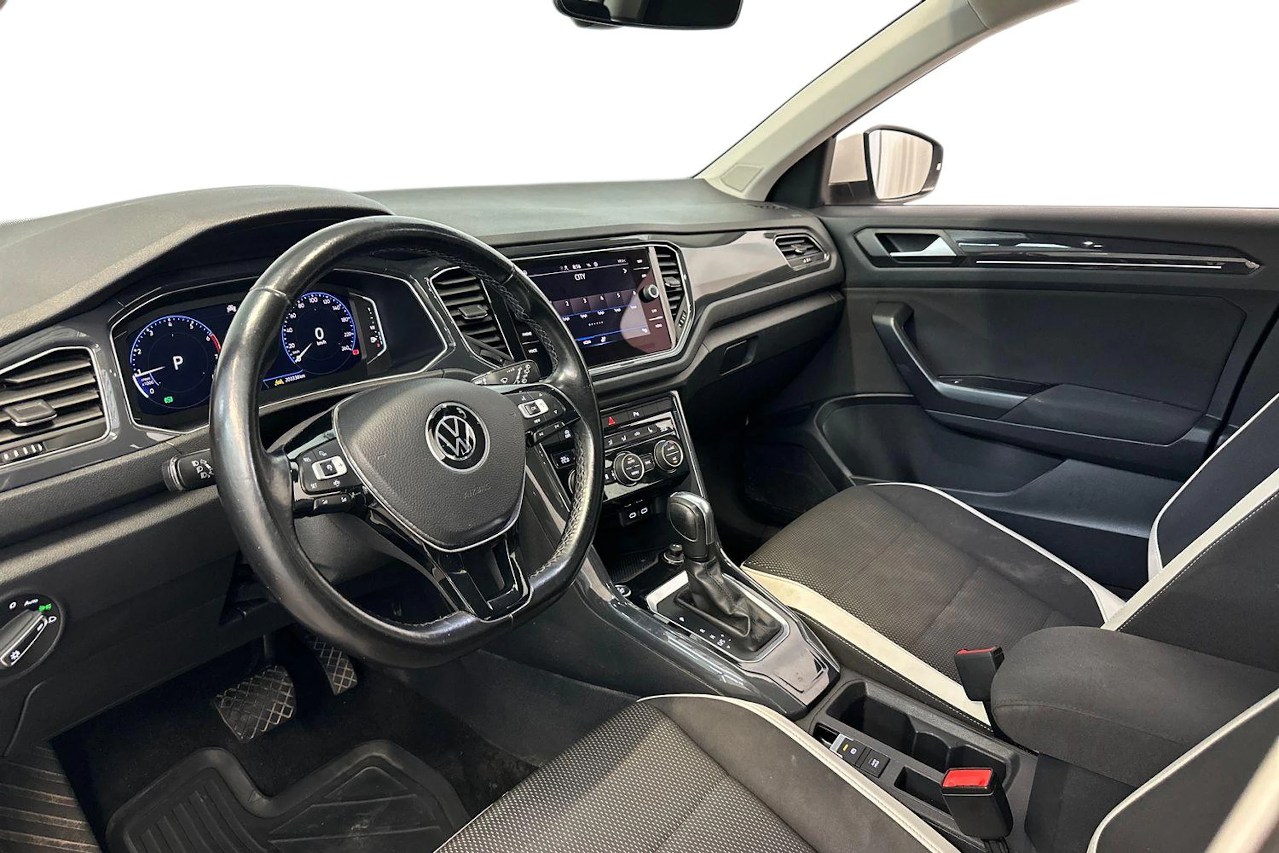 valkoinen Volkswagen T-Roc 2021 kuva 6.