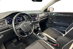 valkoinen Volkswagen T-Roc 2021 kuva 6.