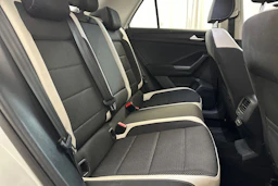 valkoinen Volkswagen T-Roc 2021 kuva 10.