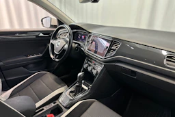 valkoinen Volkswagen T-Roc 2021 kuva 12.