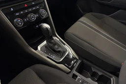 valkoinen Volkswagen T-Roc 2021 kuva 18.