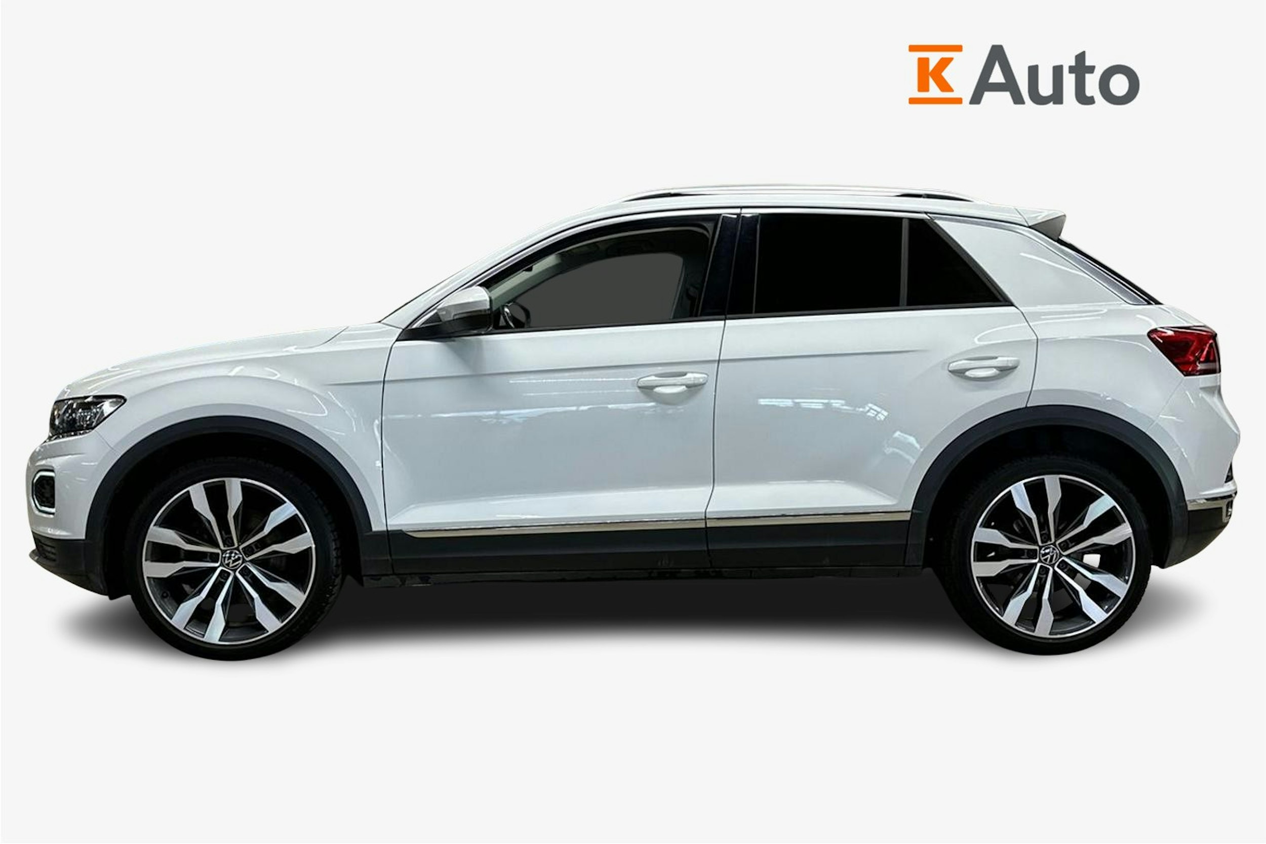 valkoinen Volkswagen T-Roc 2021 kuva 6.