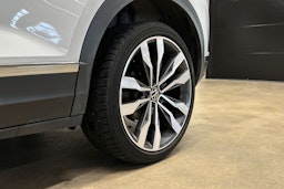 valkoinen Volkswagen T-Roc 2021 kuva 11.