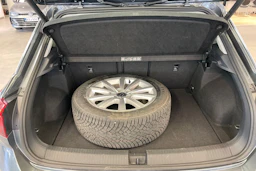 harmaa Volkswagen T-Roc 2021 kuva 13.
