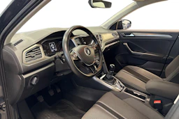 harmaa Volkswagen T-Roc 2021 kuva 6.