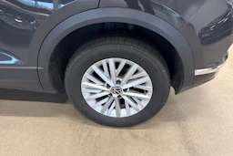harmaa Volkswagen T-Roc 2021 kuva 10.