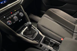 harmaa Volkswagen T-Roc 2021 kuva 26.